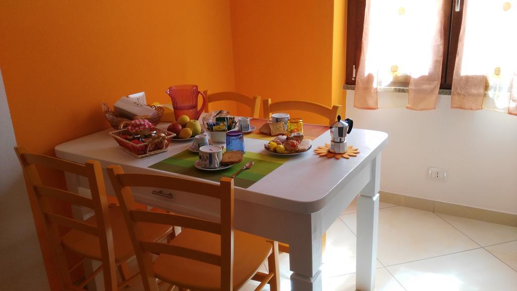 B&B Sa Zodia Guest House Bitti Kültér fotó