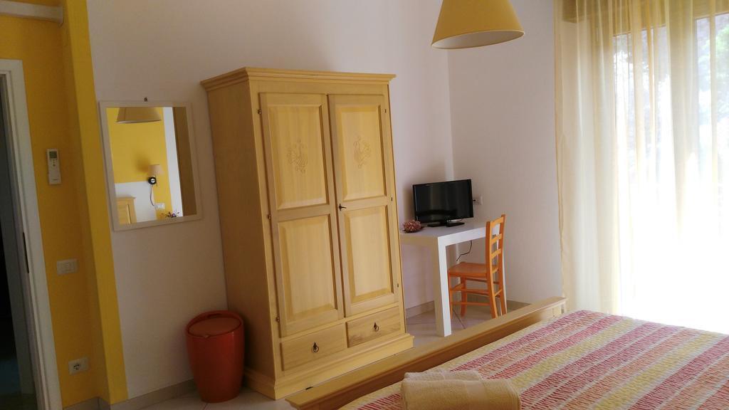 B&B Sa Zodia Guest House Bitti Kültér fotó